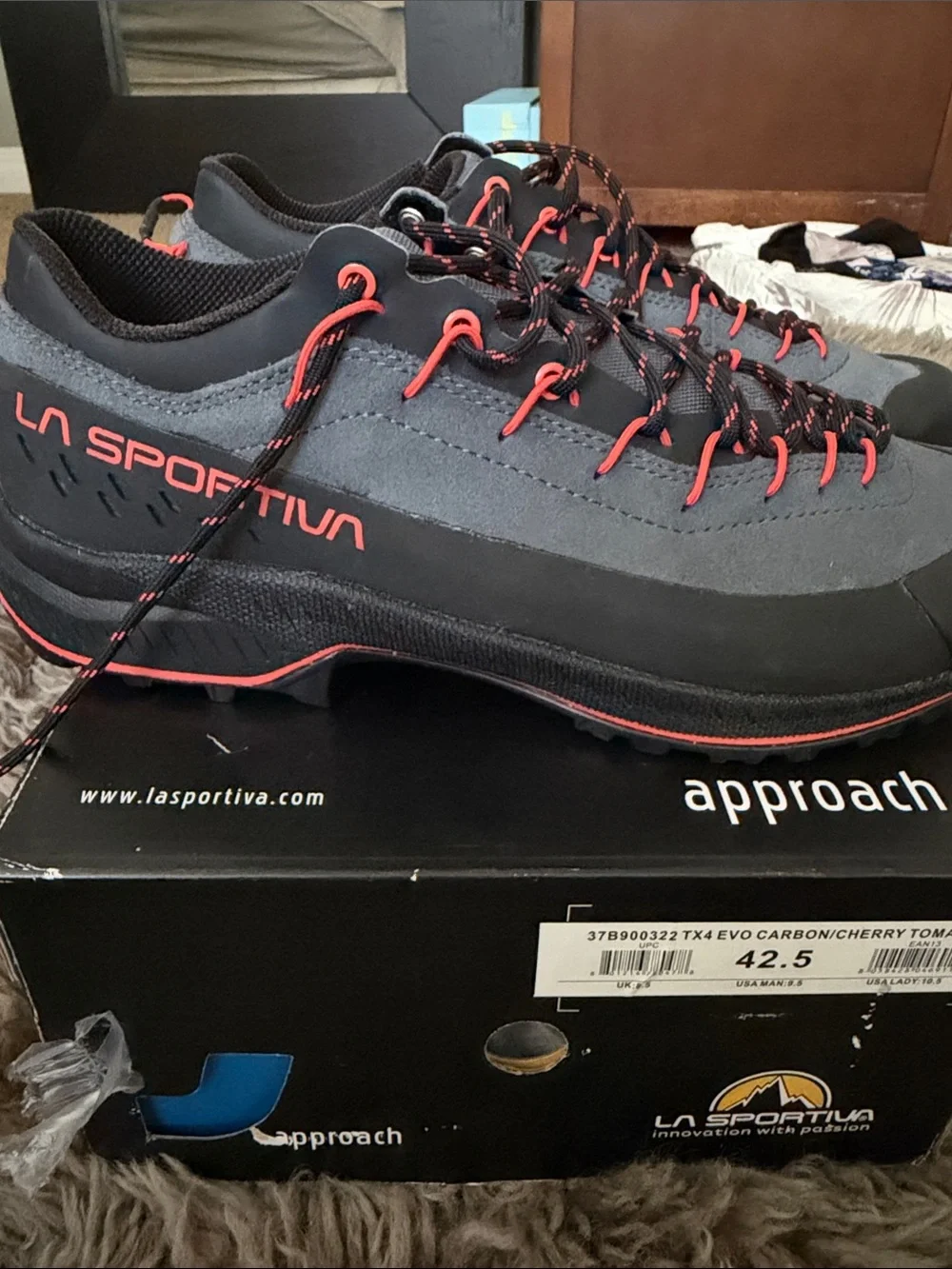 La Sportiva Mens TX4 EVO Leather Technical Approach/Hiking Shoes